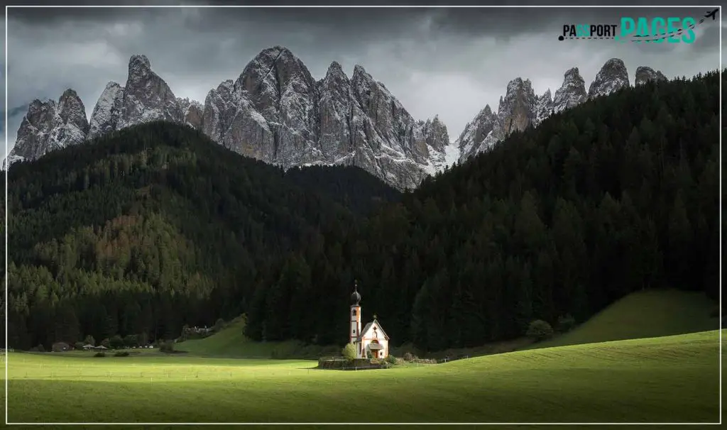 Dolomites-places-to-visit-in-Italy
