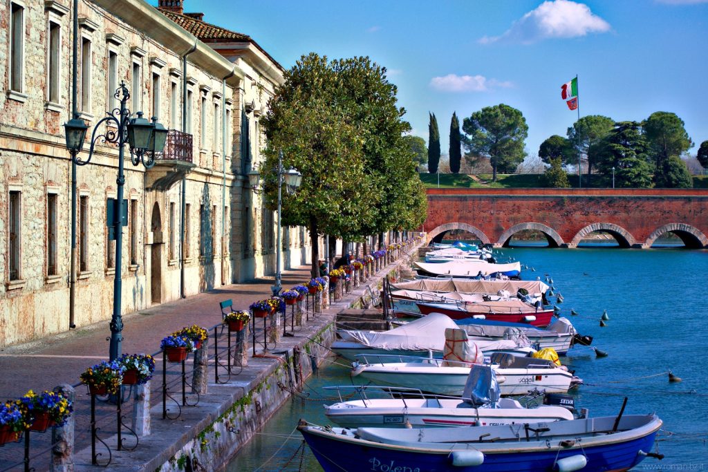 Verona-to-Lake-Garda-Day-Trip-Reviews-in-Italy