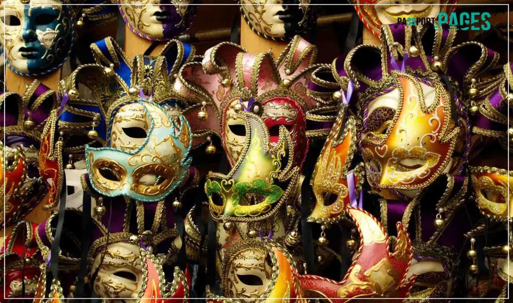 Venetian-masks-Italian-Souvenirs
