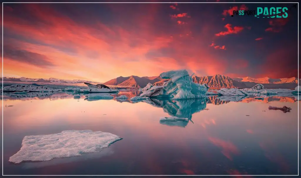 Jökulsárlón-Glacier-Lagoon-in-Iceland