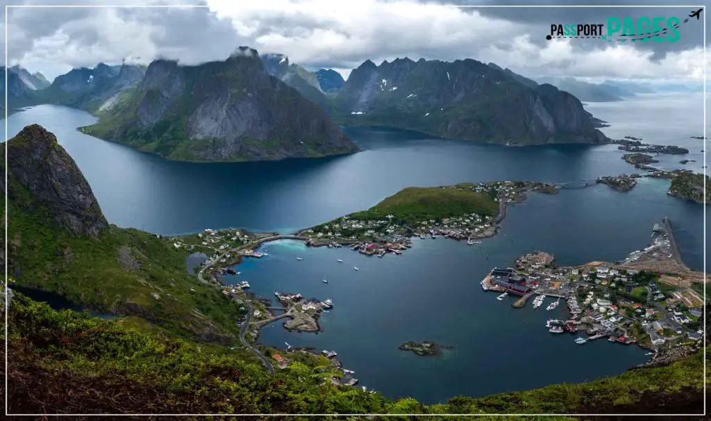 Hikes-in-the-Lofoten-Islands-Norway